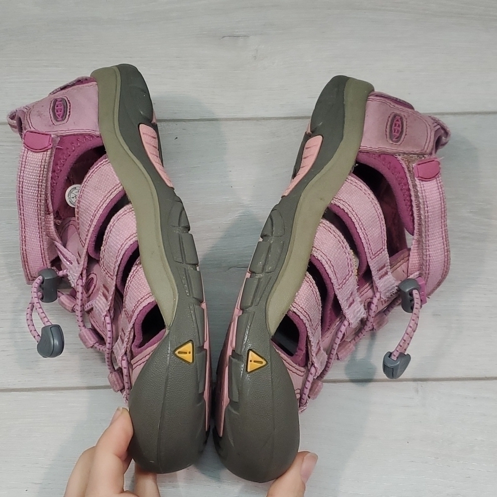 Keen Big Kids Girls Youth Outdoor Waterproof Hiking Sandals shoes sz 4 - Picture 8 of 11